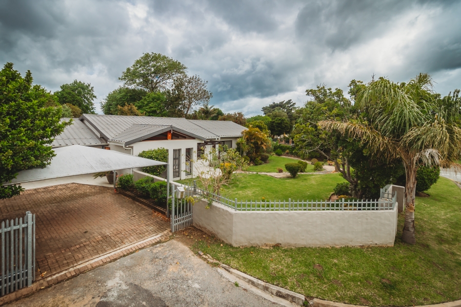 4 Bedroom Property for Sale in Heather Park Western Cape